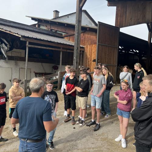 Bauernhof macht Schule 2324