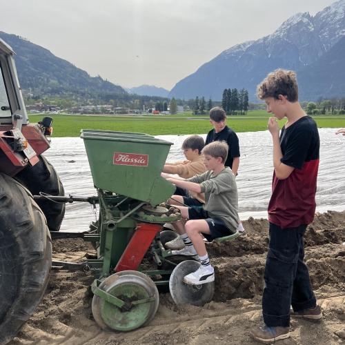 Bauernhof macht Schule 2324
